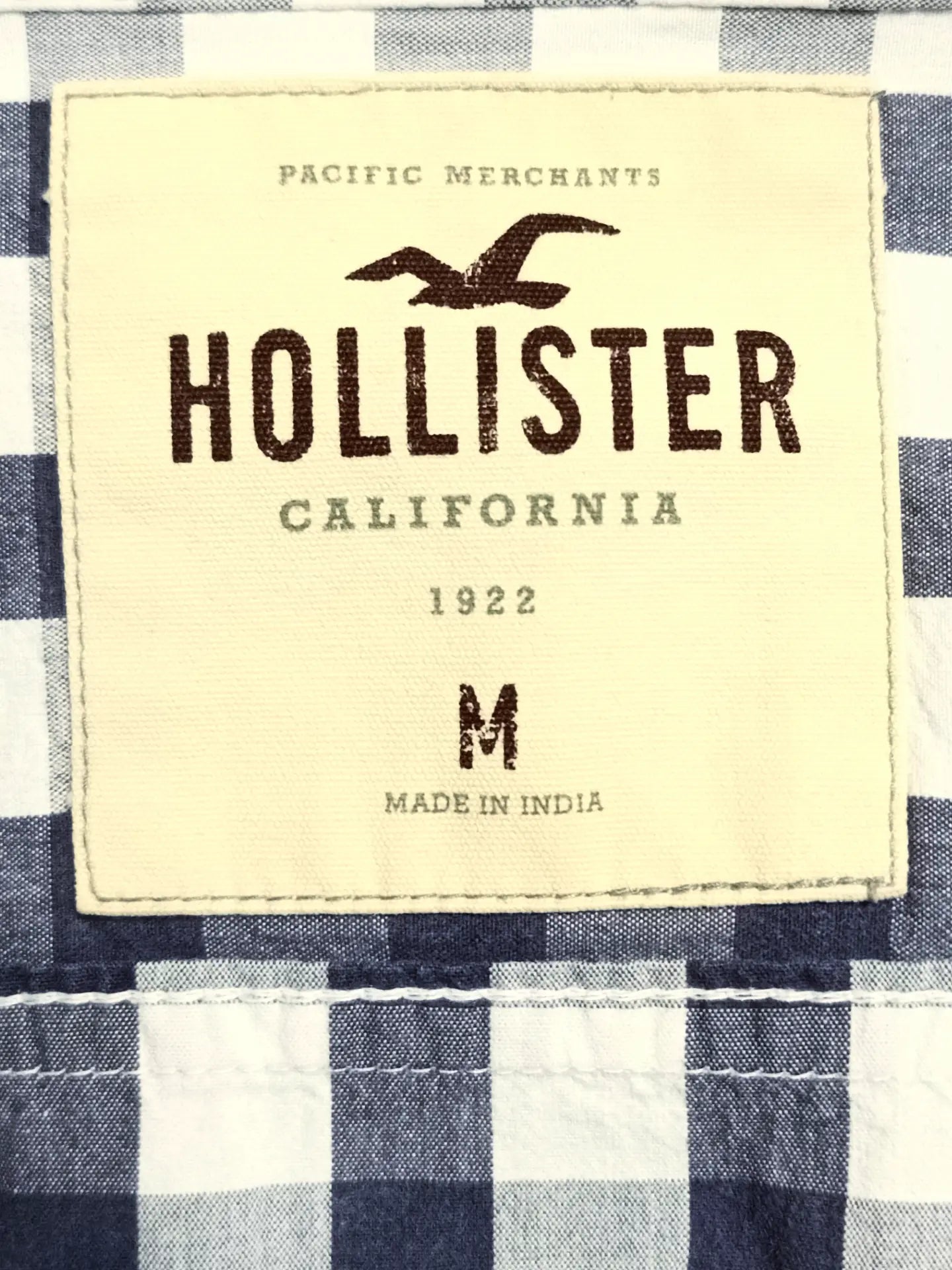 Hollister - [M]