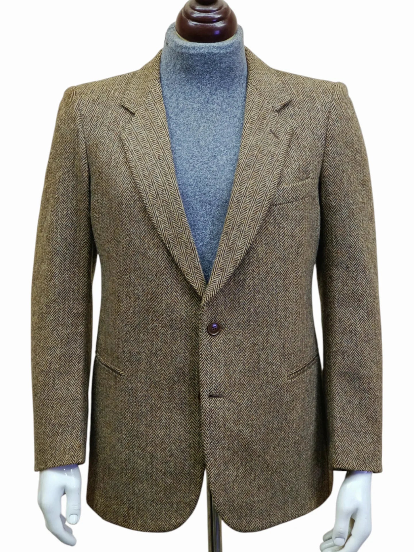 Custom Tailored - [L]