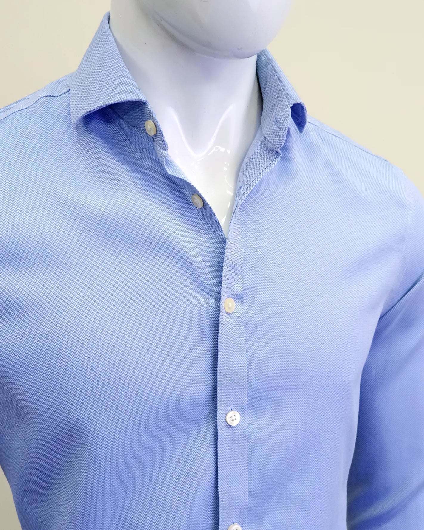 Charles Tyrwhitt - [16.5]