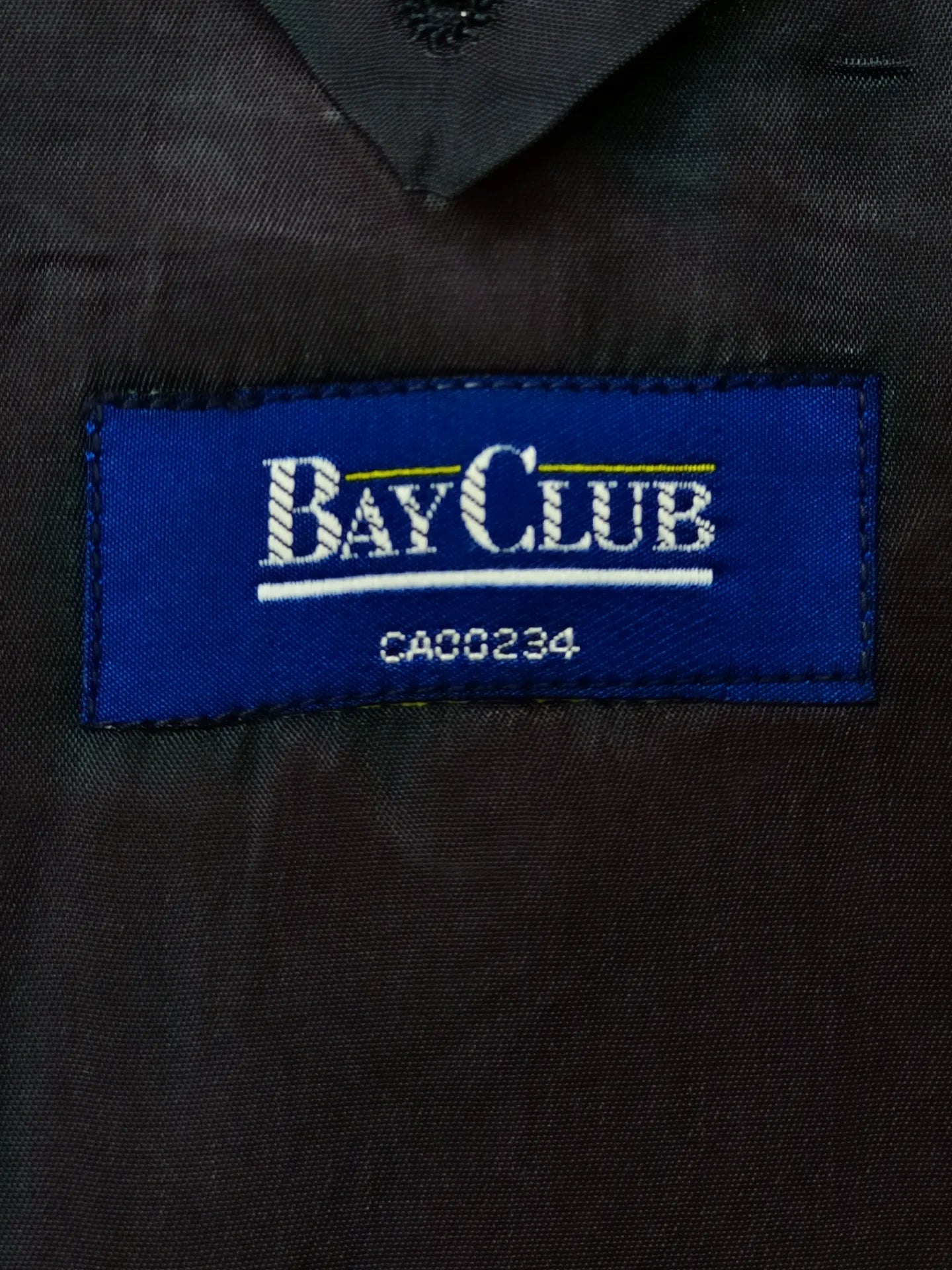 Bay Club - [L]