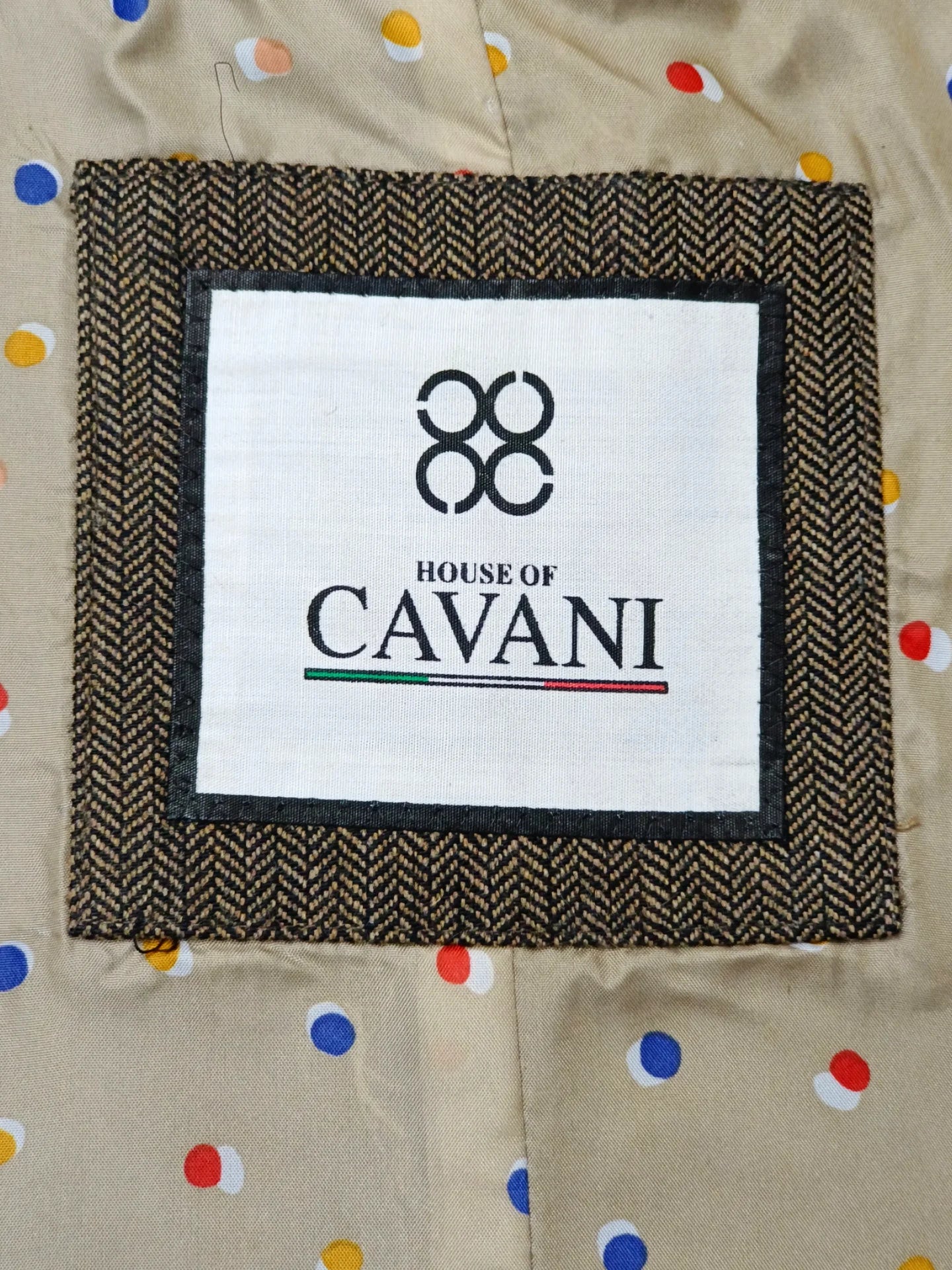 Cavani - [M]