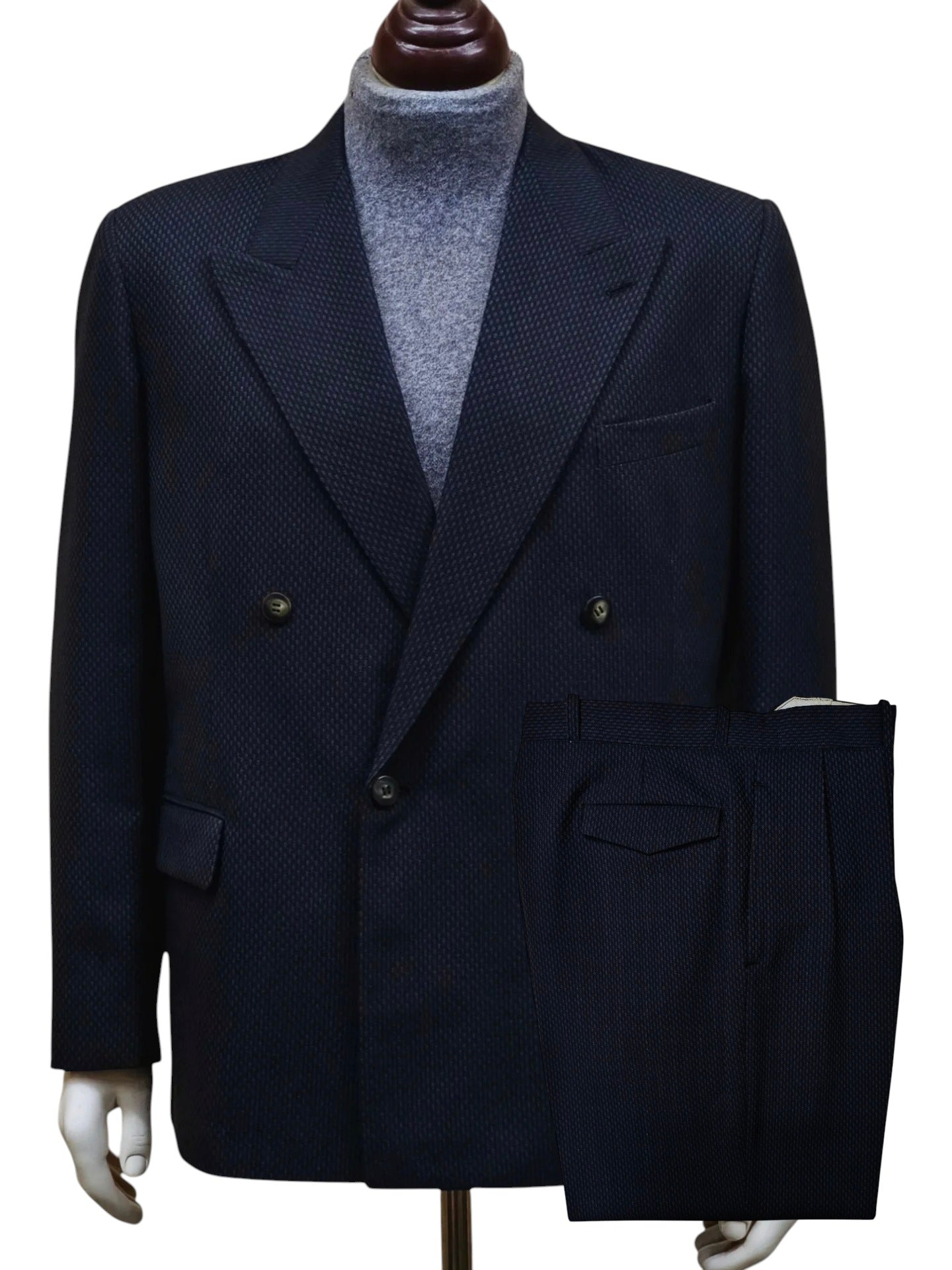 Custom Tailored - [XL]