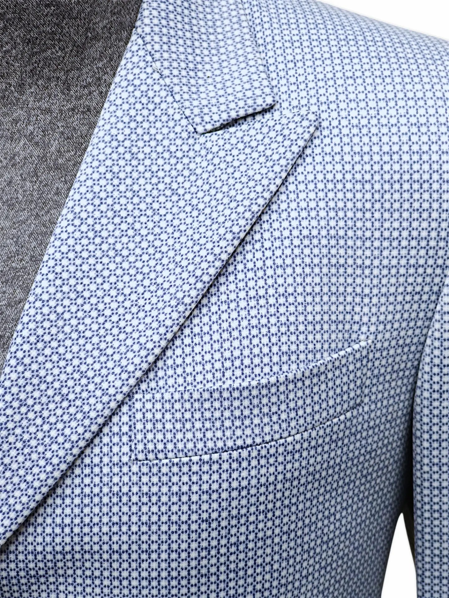 Prada - [M]