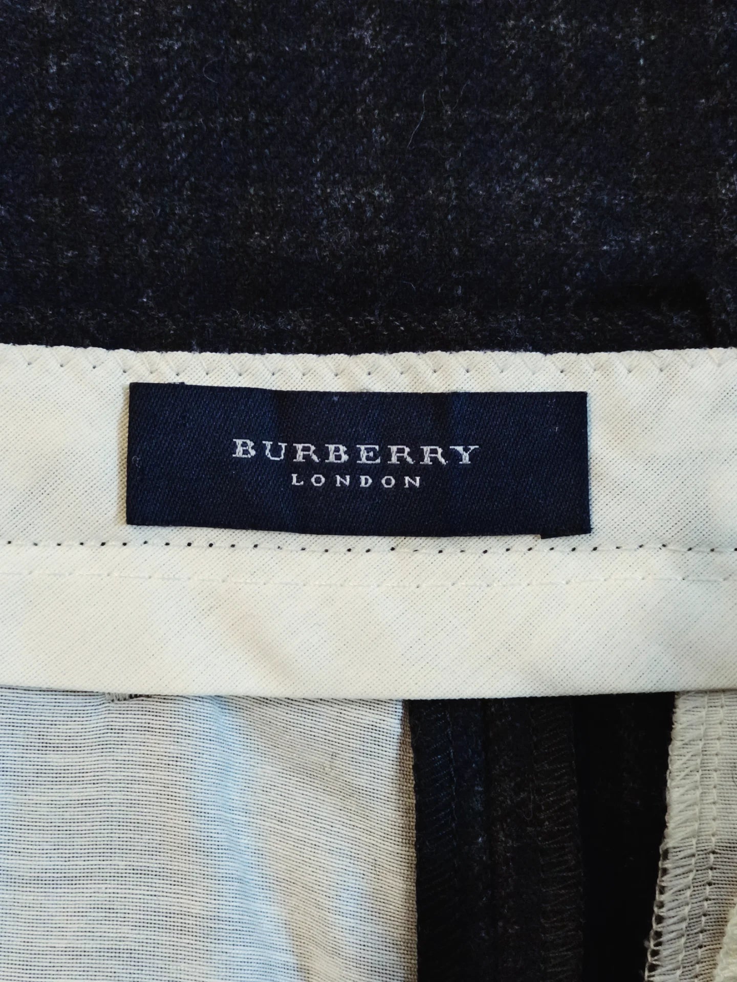 Burberry - [31-32]