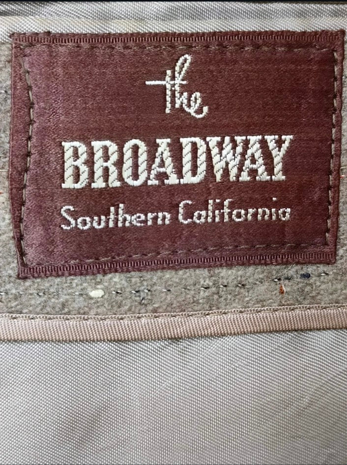 The Broadway - [XL]