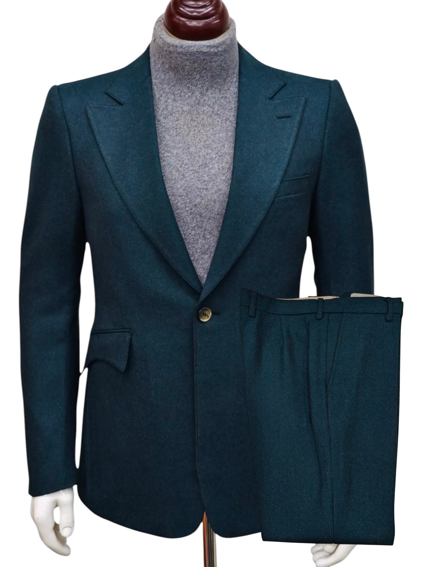 Arnys Paris - [M]