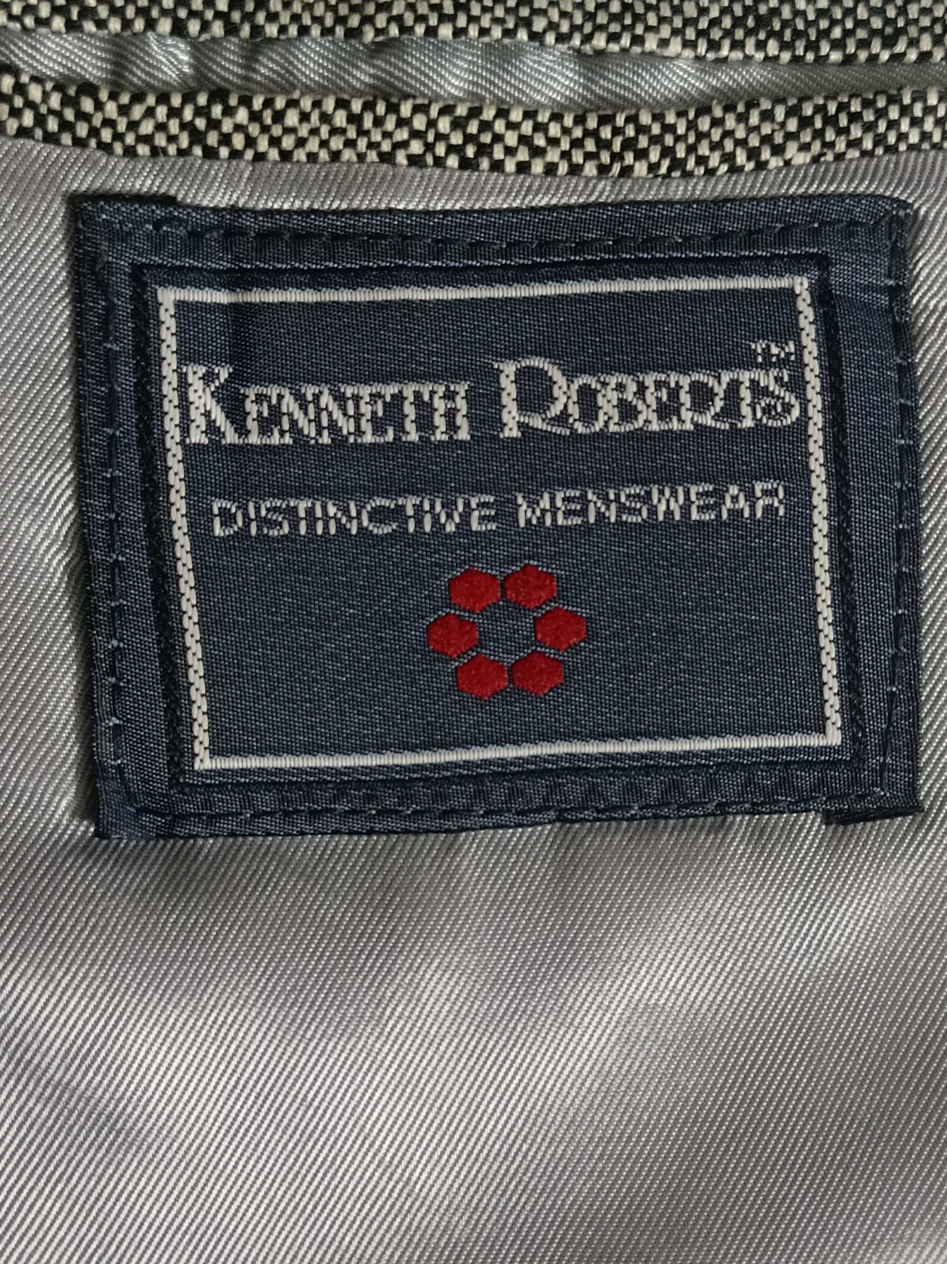 Kenneth Roberts - [L]