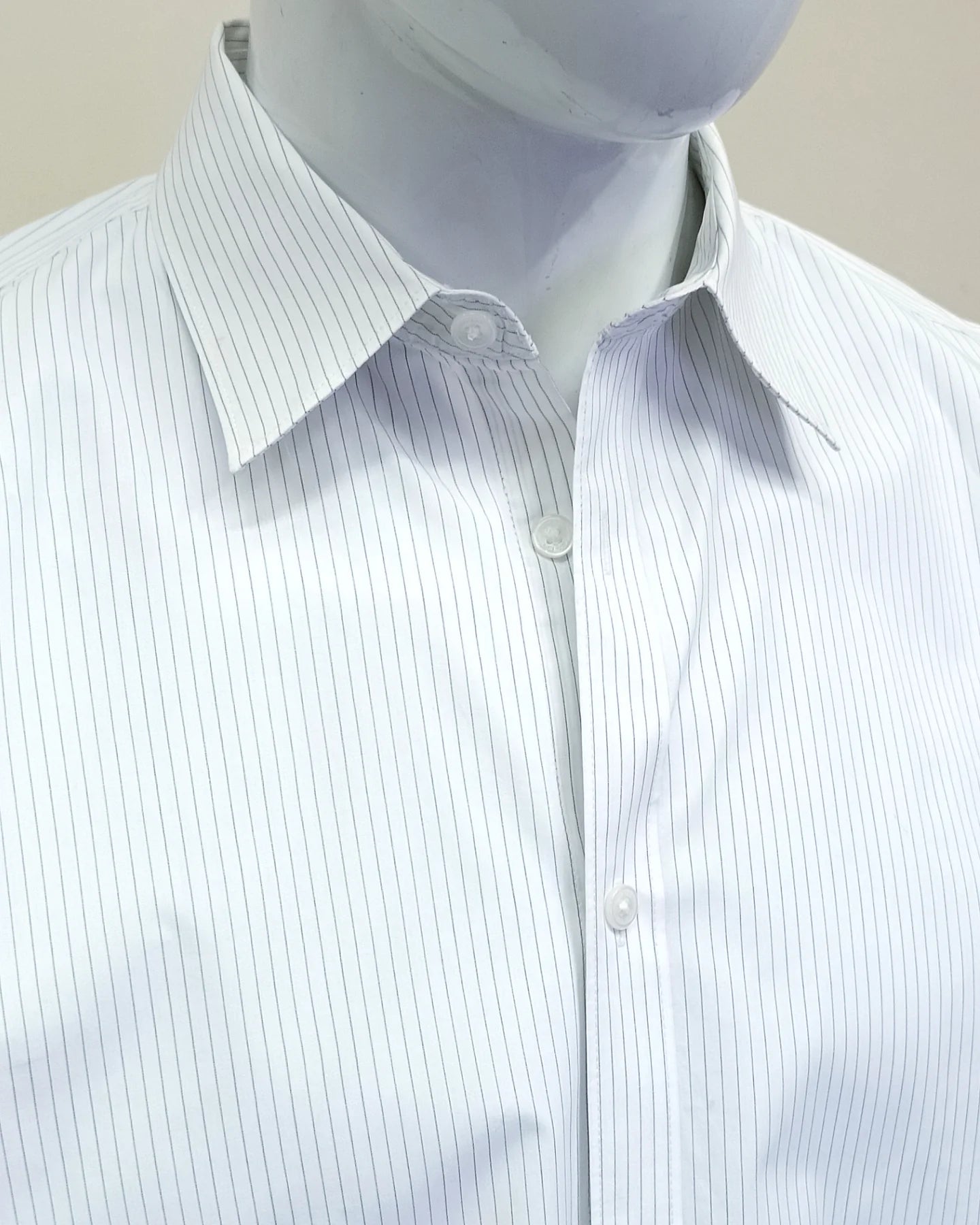 Calvin Klein - [16.5]