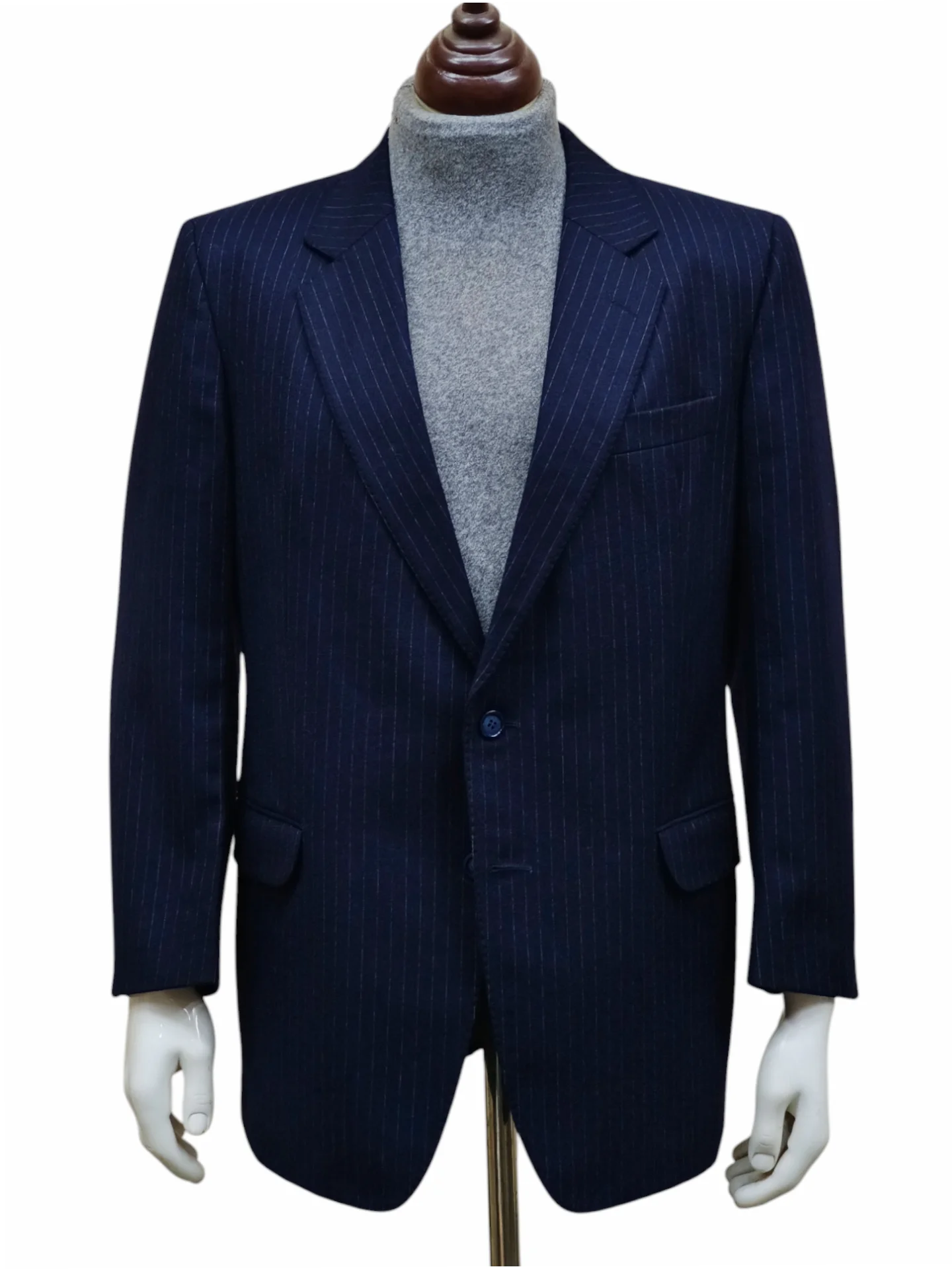 Custom Tailored - [L]