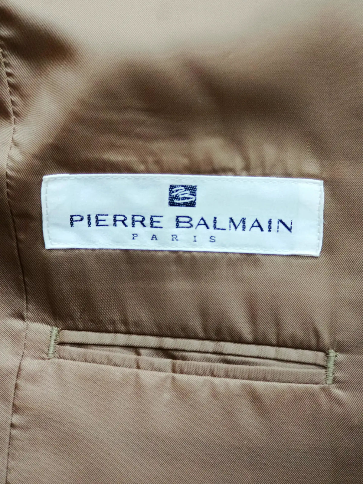 Balmain Paris - [L]