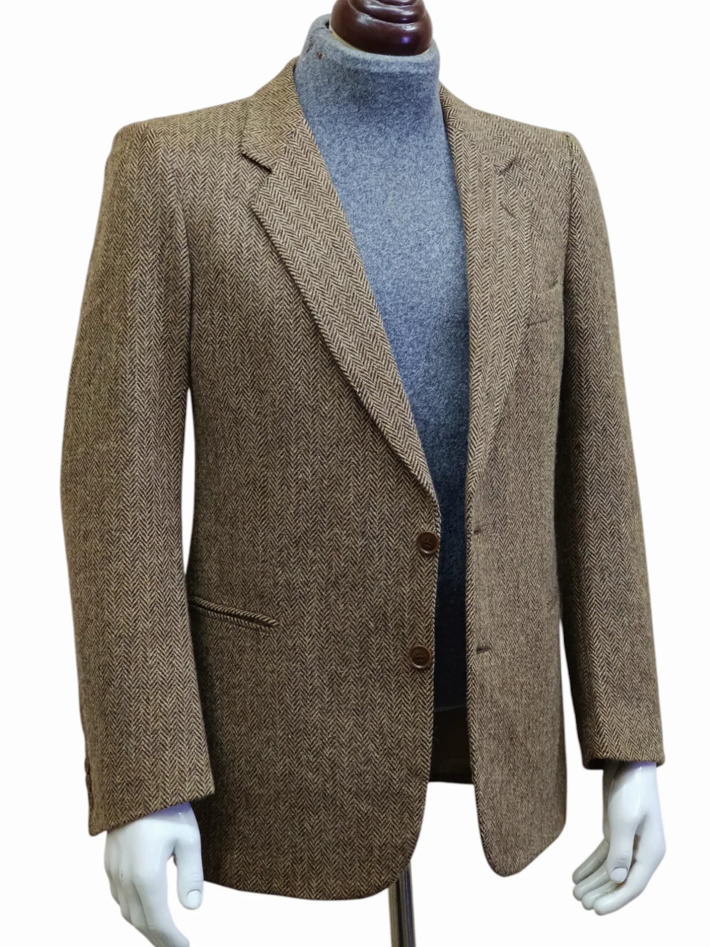 Custom Tailored - [L]