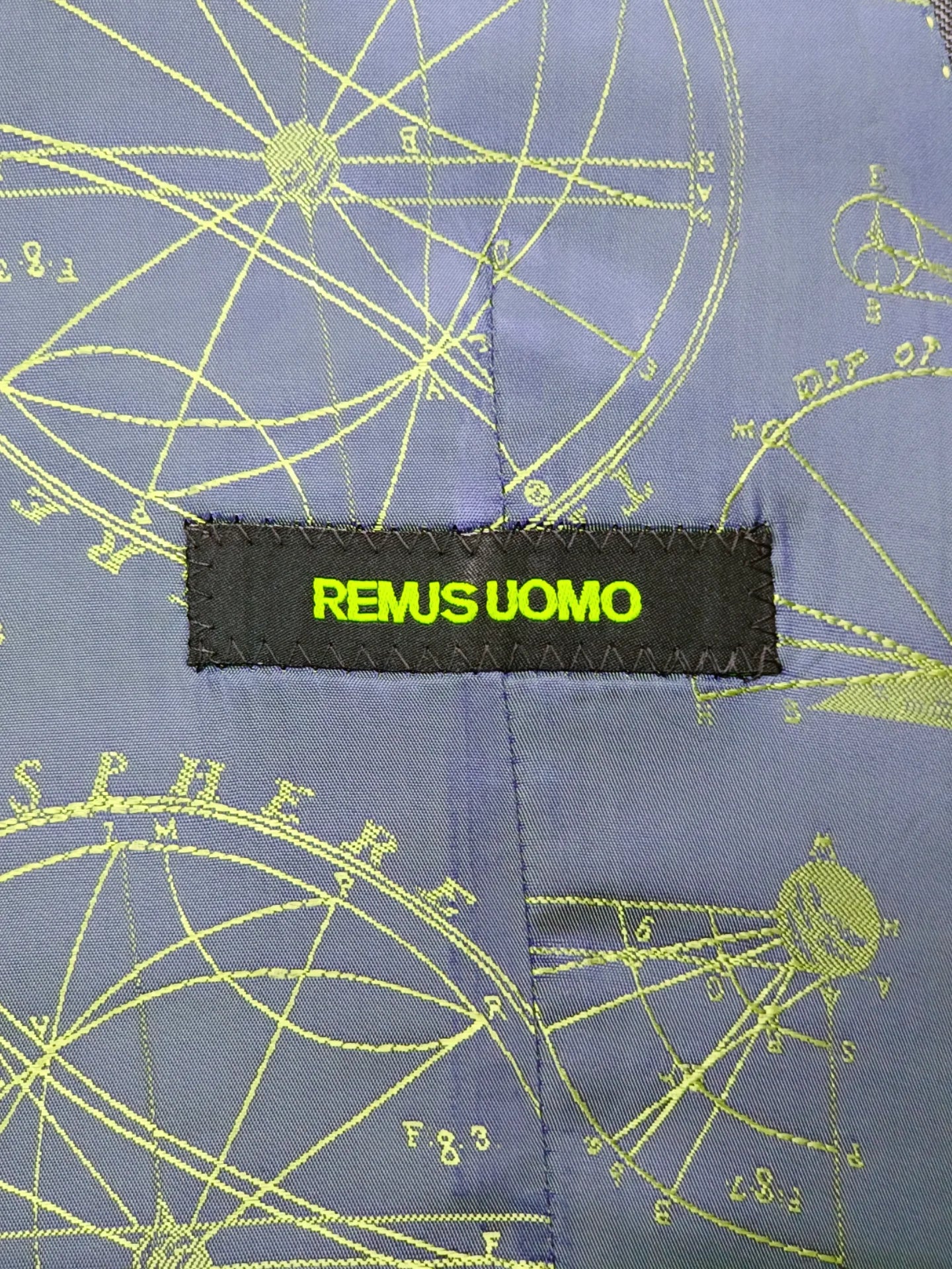 Remus Uomo - [M]