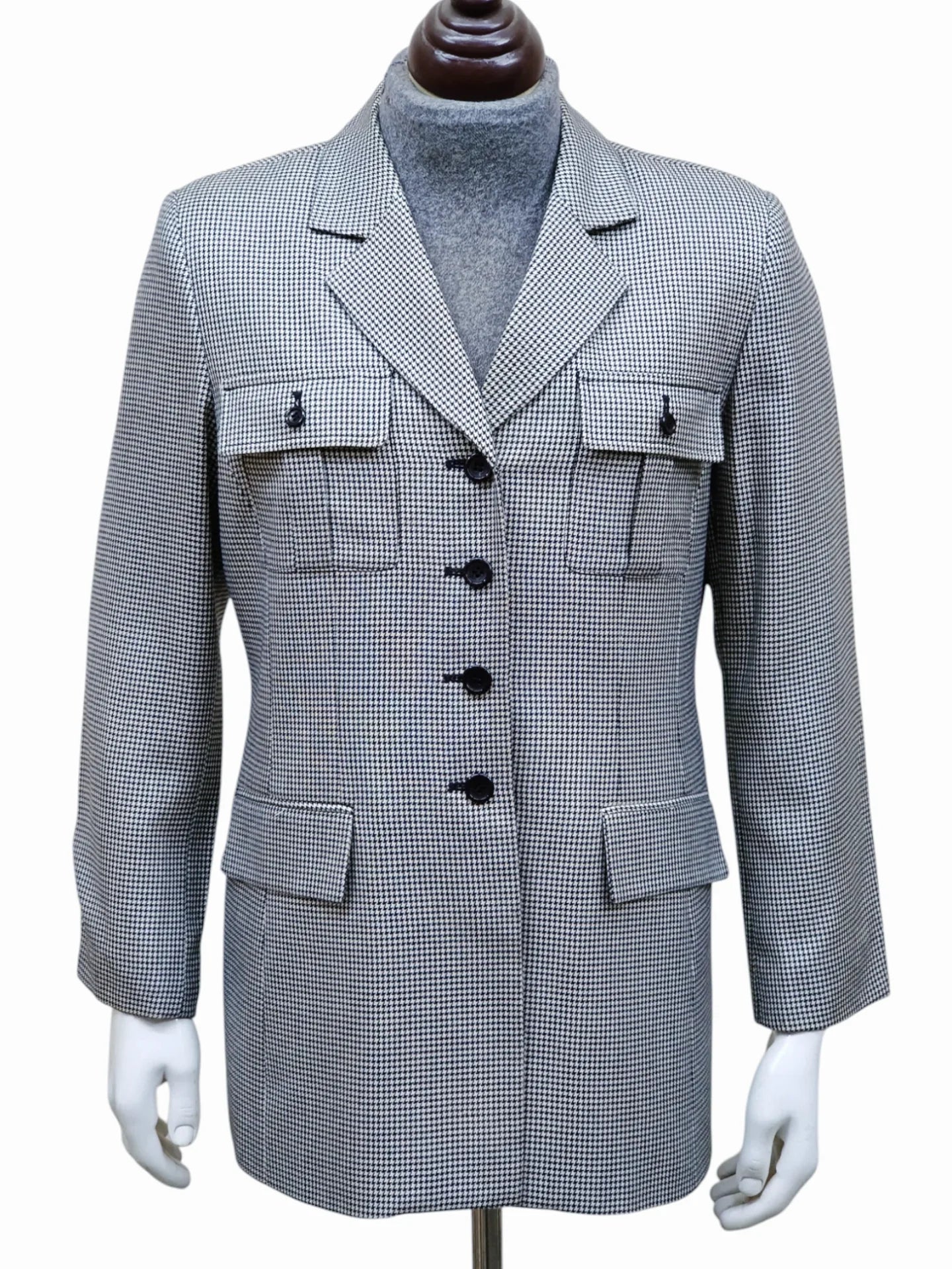 Kasper & Company - [M]