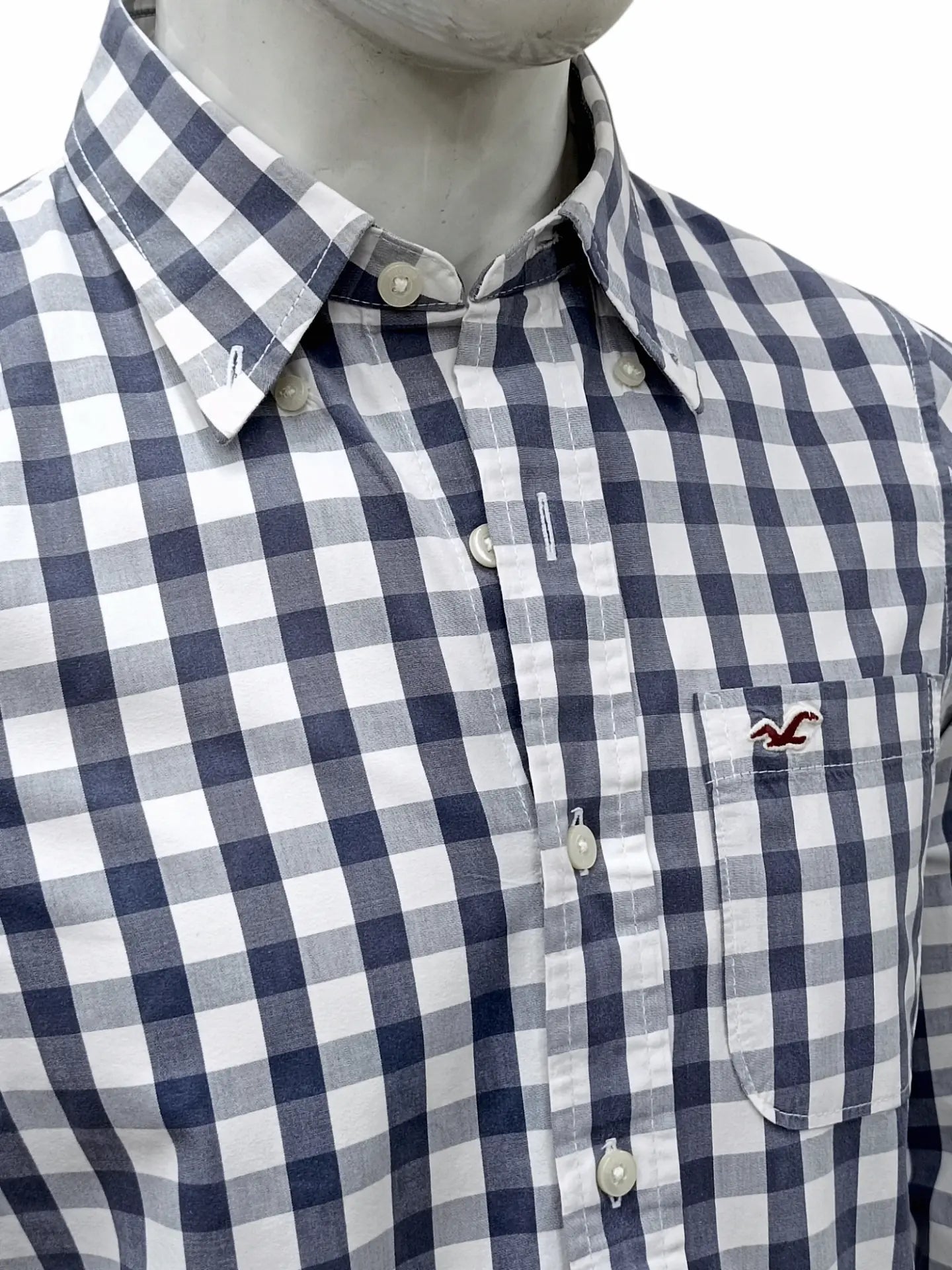 Hollister - [M]