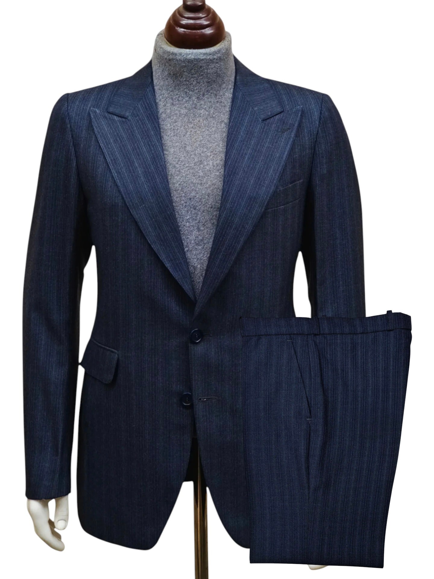 Custom Tailored - [M]