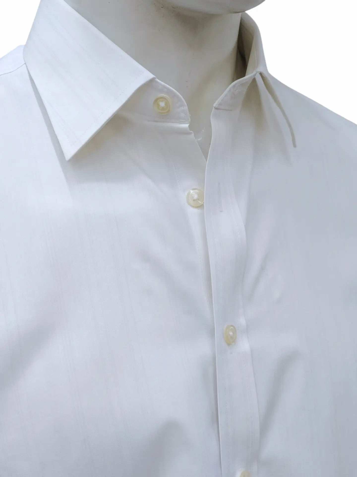 Charles Tyrwhitt - [16.5]