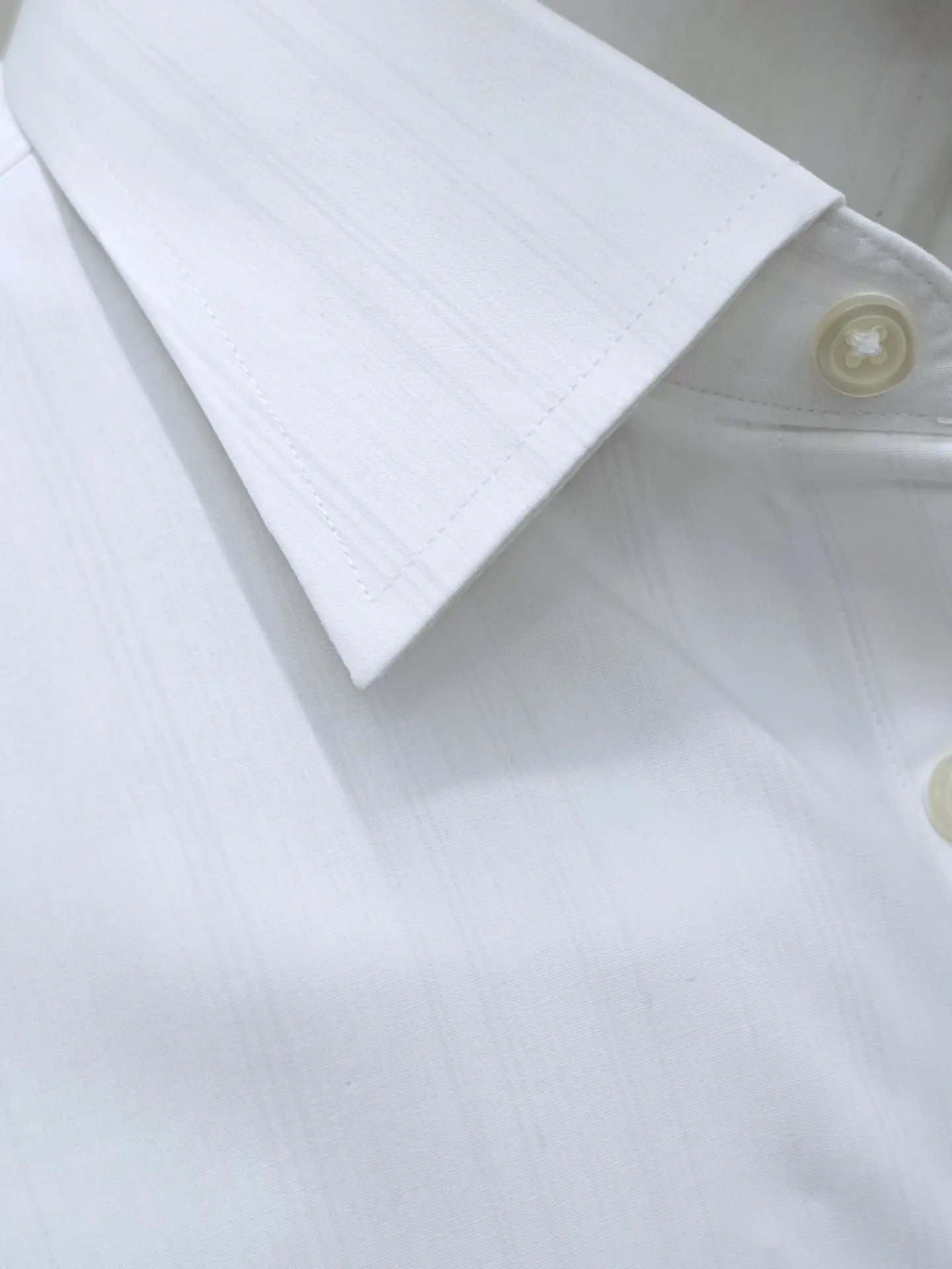 Charles Tyrwhitt - [16.5]