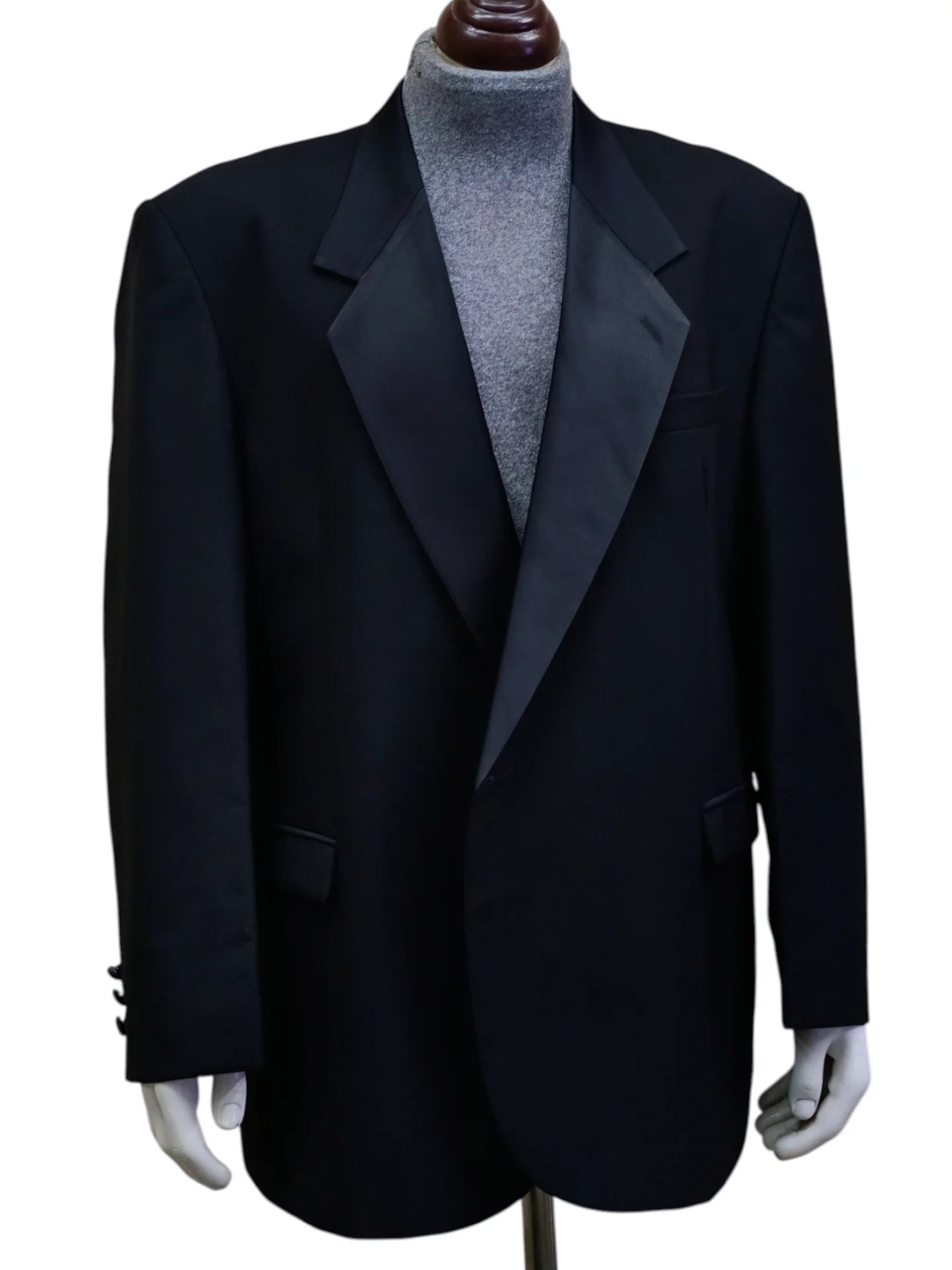 Oscar de la Renta Tux - [XXXL]
