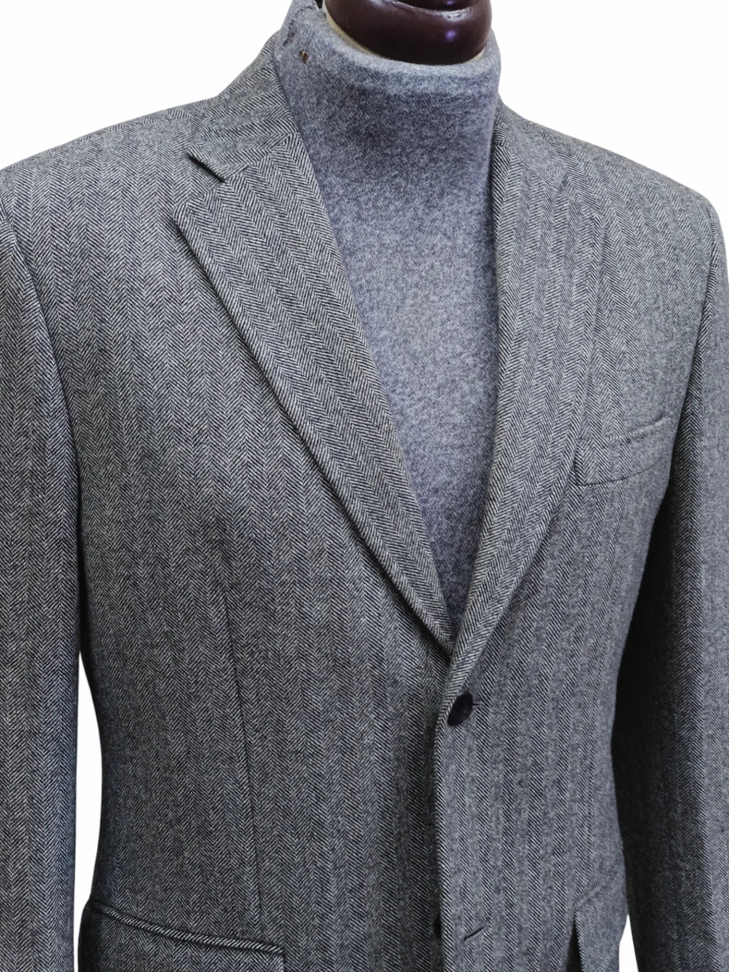 Brooks Brothers - [L]