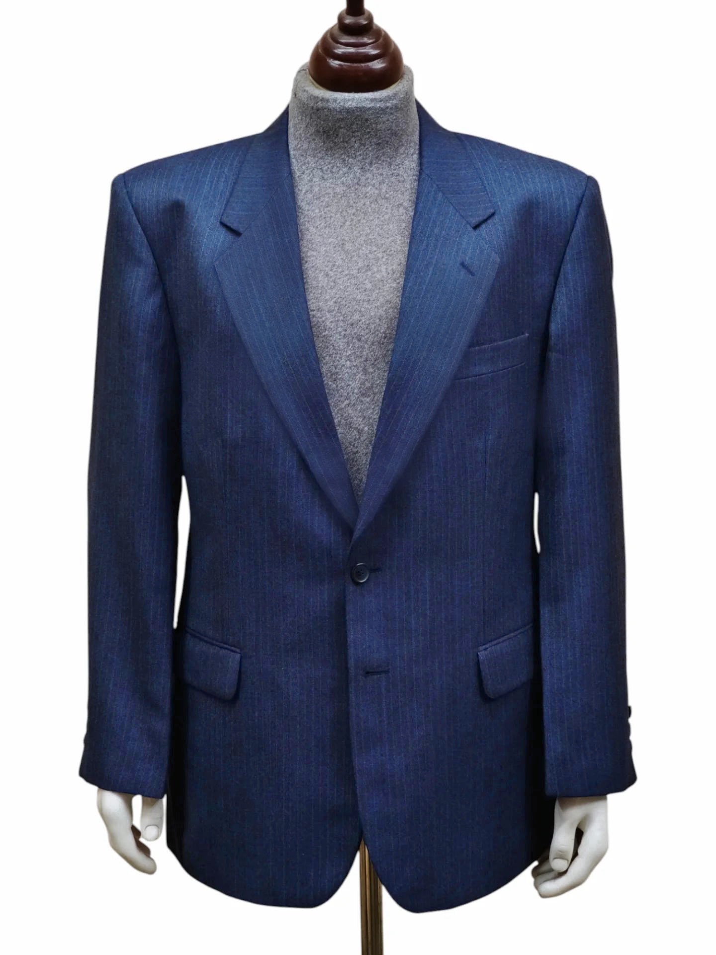 Custom Tailored - [L]